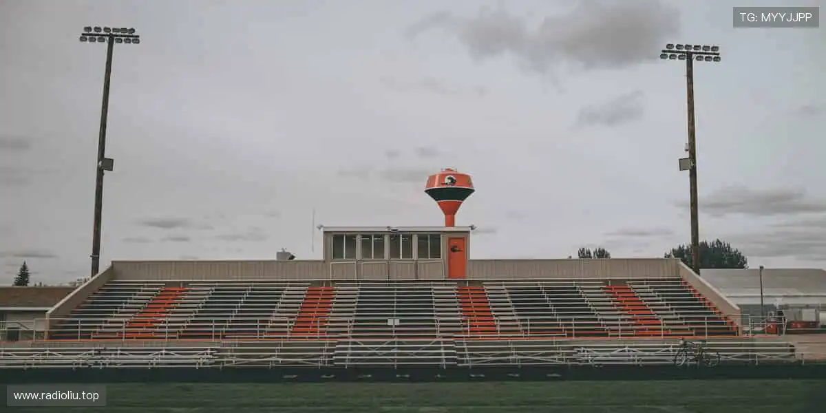 🎁独家周边来袭!限量款球星签名,让热爱触手可及🏅